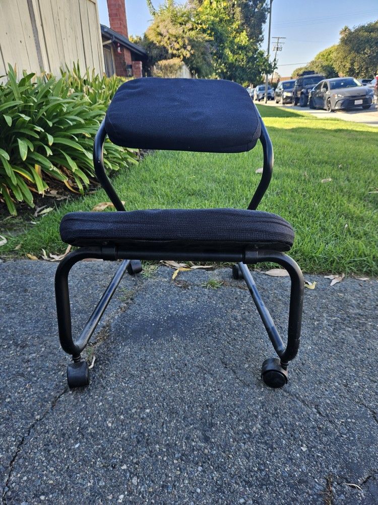 Ergonomic Kneeling Chair – Black Fabric with Metal Frame