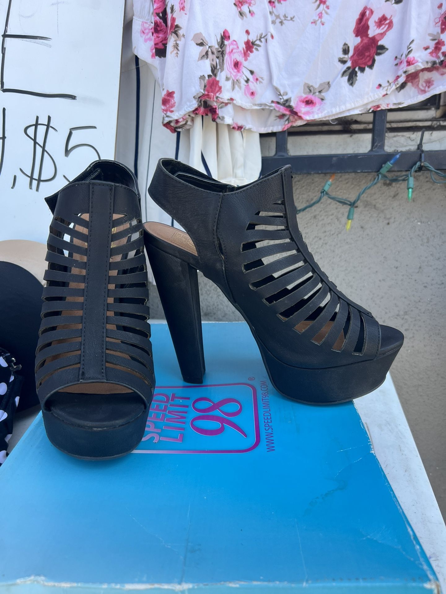 8 1/2 Black High Heels