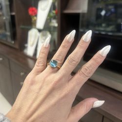 Ring Yellow Gold 18k. Pomellato Nudo