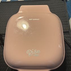 Rise by dash muffin maker