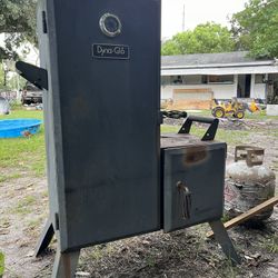 Dyna-Glo Steel Charcoal Smoker