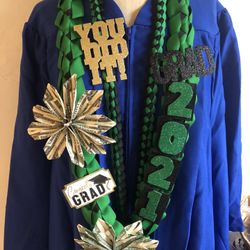 graduation leis
