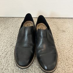 Women’s dress shoes