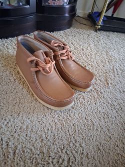Clarks Wallabee Mid Tan Sz 10