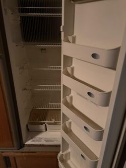 Dometic 3-way Propane/DC/120V Refrigerator Freezer