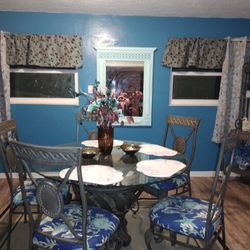 Dinner Table On Glass 