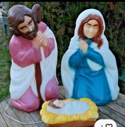 Empire Christmas Nativity, Holy Family 3 Piece Set, Lighted Blow Mold, Includes, Mary, Joseph and Baby Jesus, Indoor and Outdoor, Excellent Condition!