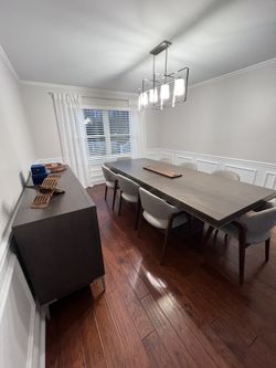 Entire Dining Room Set!