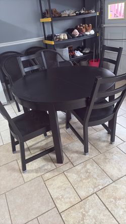 Block table fits for chair very good condition. No scratching you like more big from table is opening