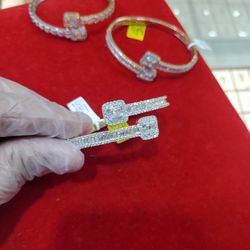 10k Gold Diamond 4ct Bracelet 