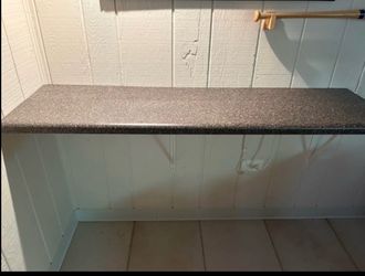 Granite – Look laminated countertop with bonus piece – excellent condition
