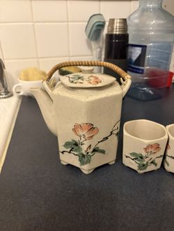 Pier 1 Imports Tea Set