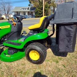 John Deere Lawnmower 42" Mower With Bagger