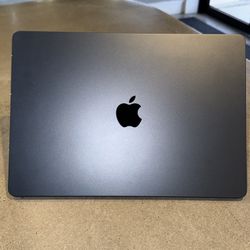 MacBook Air 15" M2, 2023 16GB
