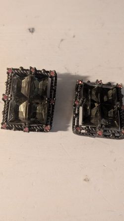 Vintage signed Sarah Coventry clip-on earrings