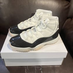 Nike Air Jordan 11 Retro Neapolitan Size 7.5W