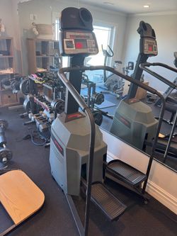 Life Fitness StairMaster Stepper Machine