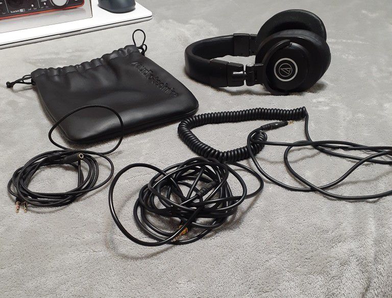 Audiotechnica ATH-M40X Studio Headphones