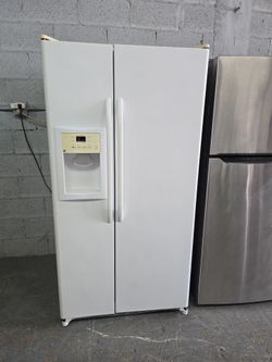Refrigerator GE W-33