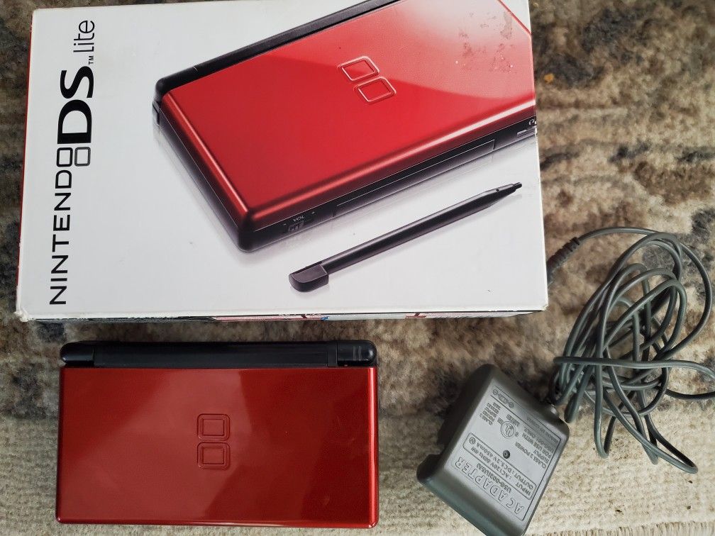 NintendoDS Lite Crimson Red & Black