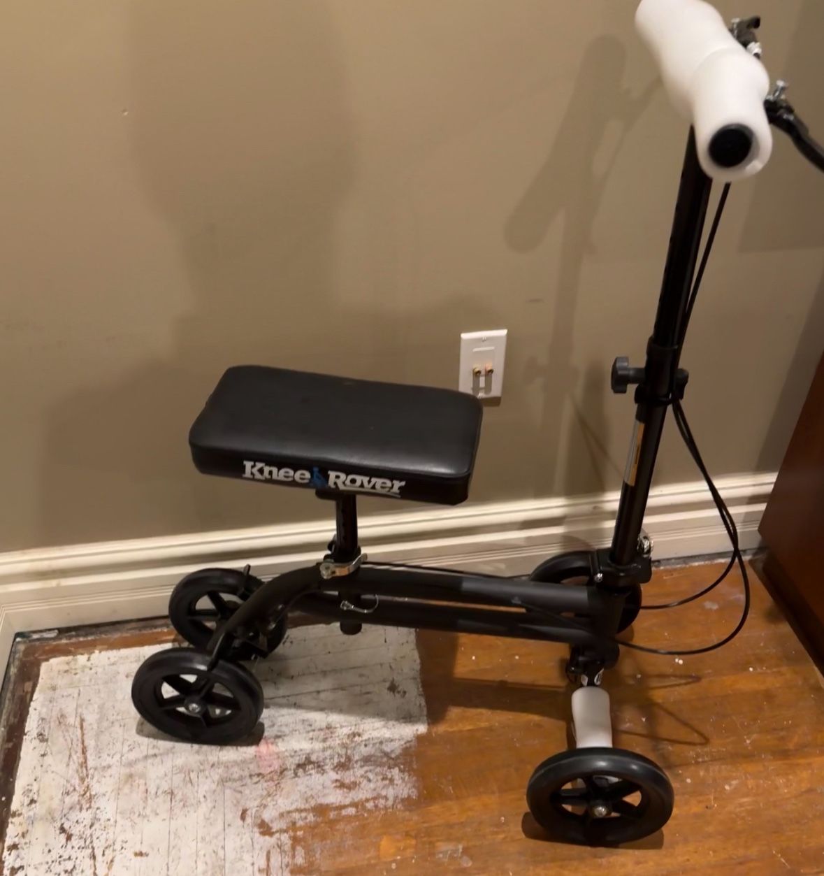 Knee Scooter - Brand new