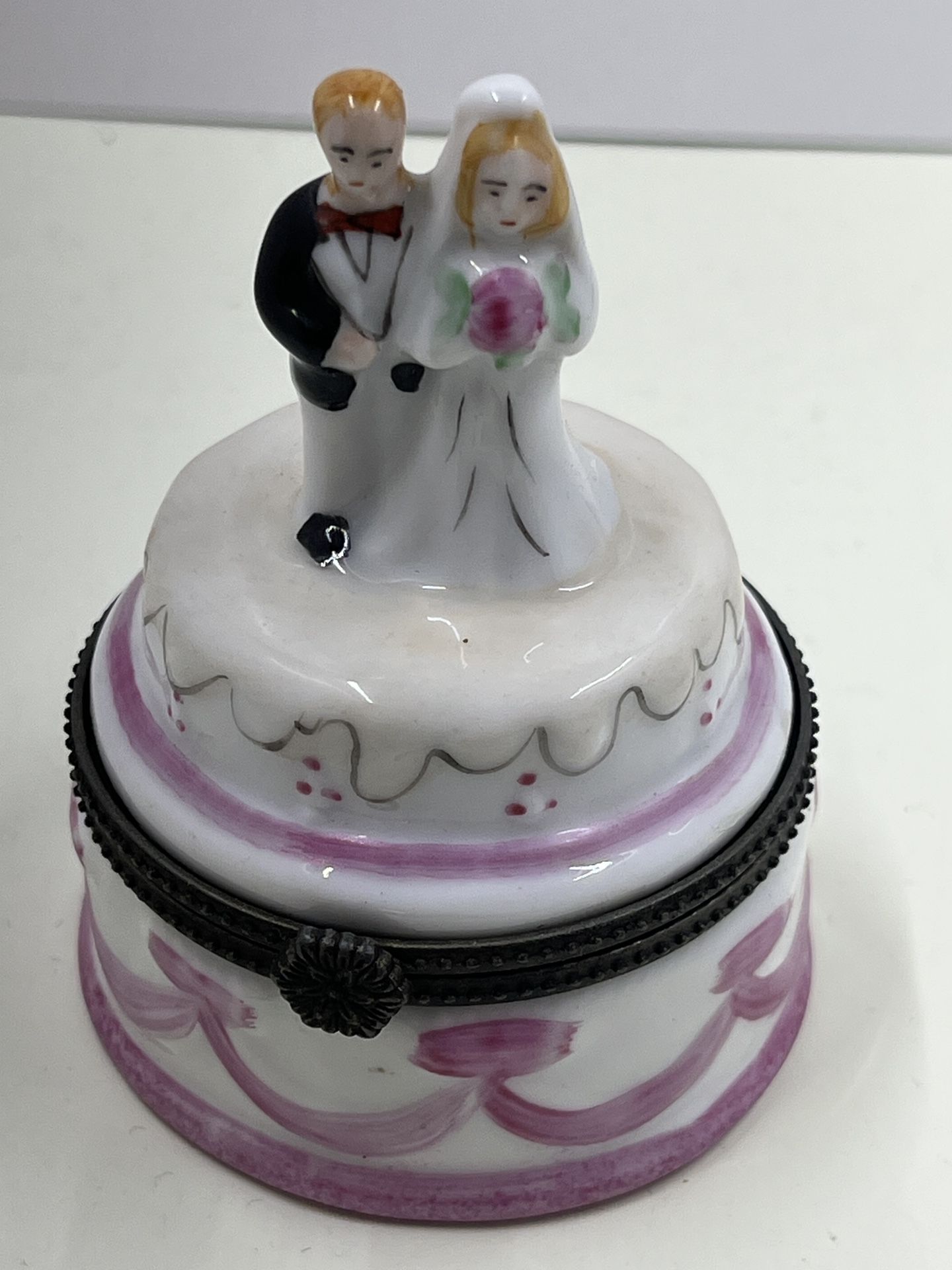 Wedding Bride and Groom Porcelain Trinket Box White Pink Made In China Vintage