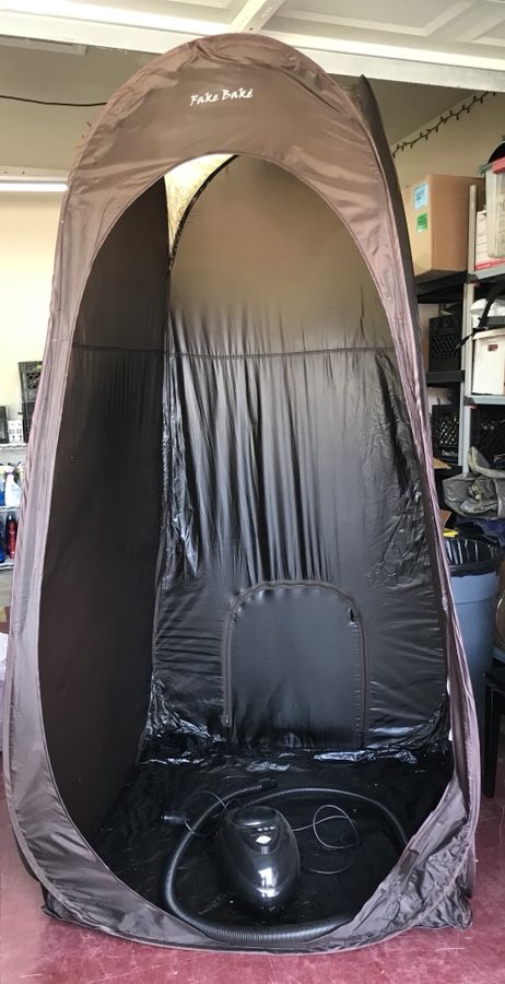 Fake Bake HVLP 700 Spray Tanning Machine with Fake Bake Pop-Up Spray Tent