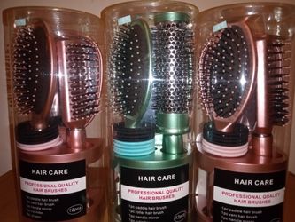 Professional Quality Hair Brushes 