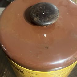 Vintage Bisquick Ransburg 1970s Graphic Tin Wood Top, 1973 Bisquick VTG Tin