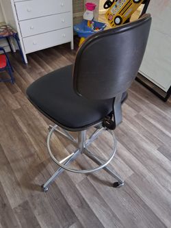 Moving Chair