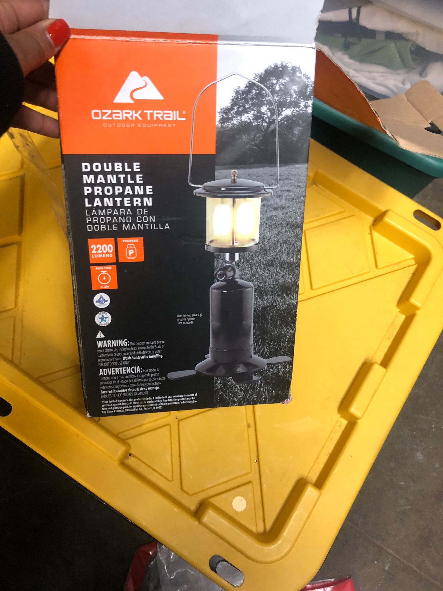 Double mental propane lantern, also comes with propane 16oz