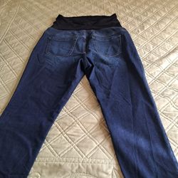 Maternity skinny Jean.