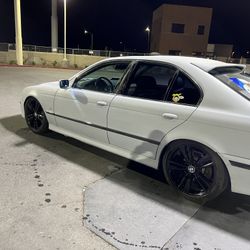 1999 BMW 528i