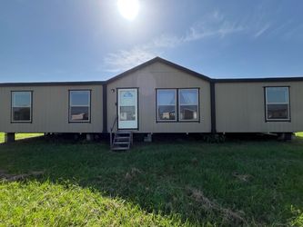 3 Bed + Office | 2 Bath 🏡 Legacy