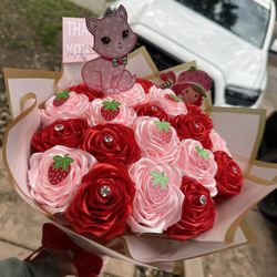 Strawberry Shortcake Eternal Roses