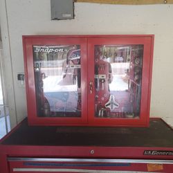 SNAP ON CJ2000 PULLER SET IN WALL CABINET