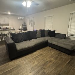 BLACK & GREY SECTIONAL