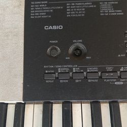 Casio Keyboard 