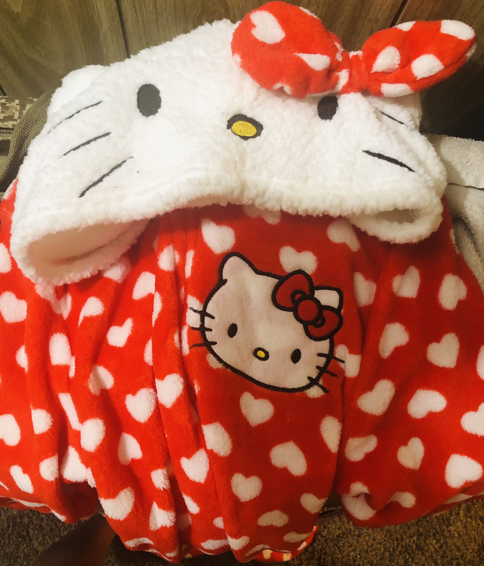 New L Hello Kitty Super Soft Sleeper/onesie