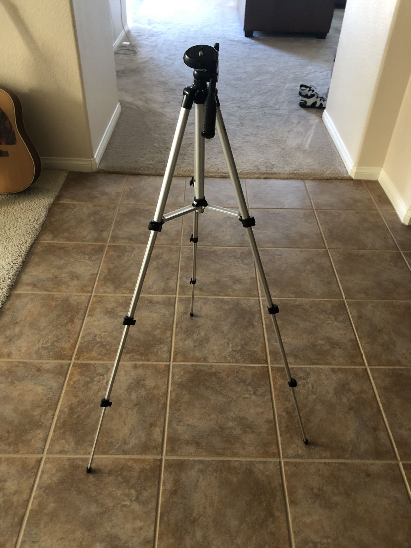 DSLR Camera Tripod