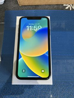 Unlocked iPhone 11 64GB 95% battery Life