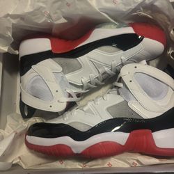 Men’s Jordan’s Jumpman Two Trey Size 10