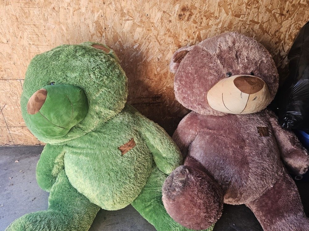 GIANT TEDDY BEARS!!!!!