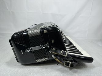 Vintage Pancordion Crucianelli Piano Accordion ~ 120 Bass / 41