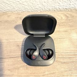 Beats Fit Pro - Black (Excellent Condition)