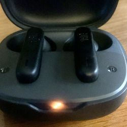 JBL Wireless Earbuds