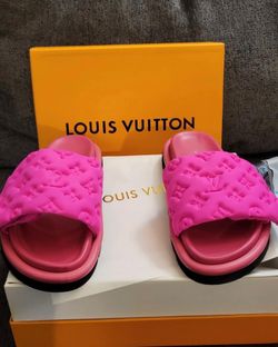 Louis Vuitton Slides for Sale in Victorville, CA - OfferUp