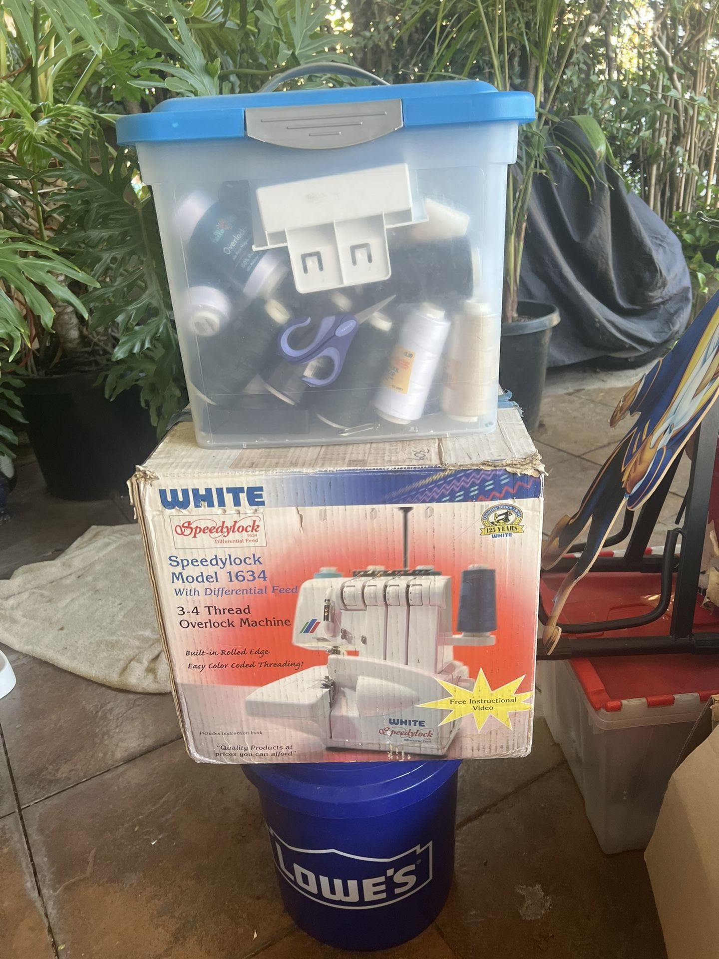 serger sewing machine 