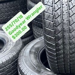 255/70/18  BRIDGESTONE  DUELLER