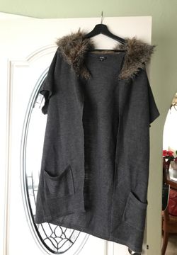 XOXO short sleeve sweater